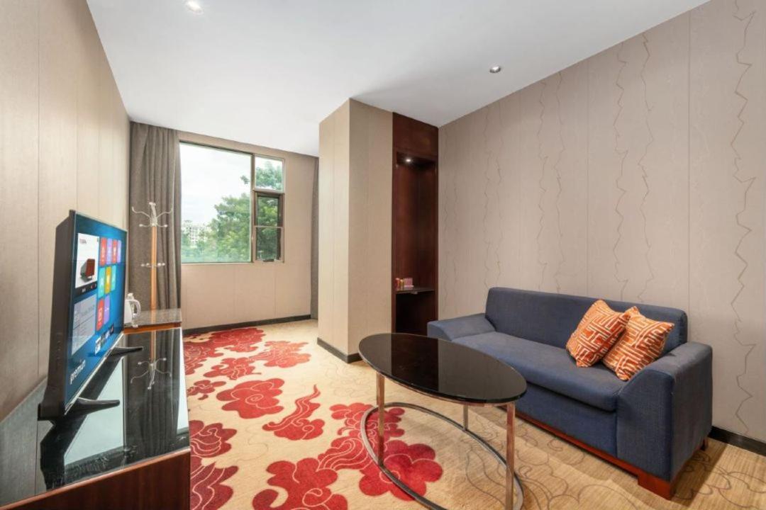 Mizparton Hotel South Qianjin Road Heshan  Exterior photo